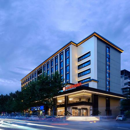 Hilton Garden Inn Chengdu Kuanzhai Alley Экстерьер фото