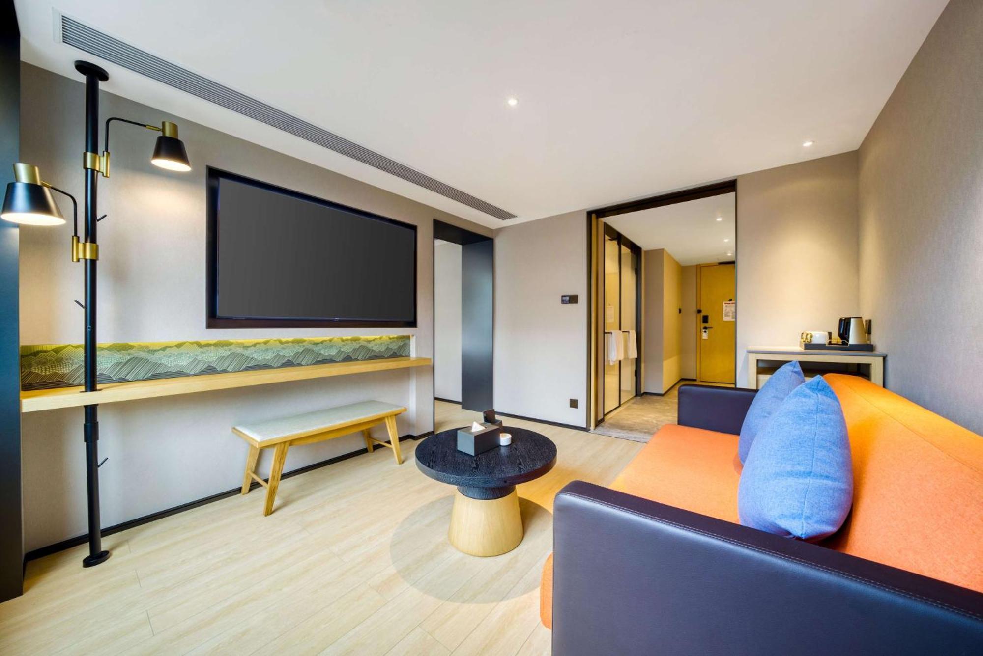 Hilton Garden Inn Chengdu Kuanzhai Alley Экстерьер фото