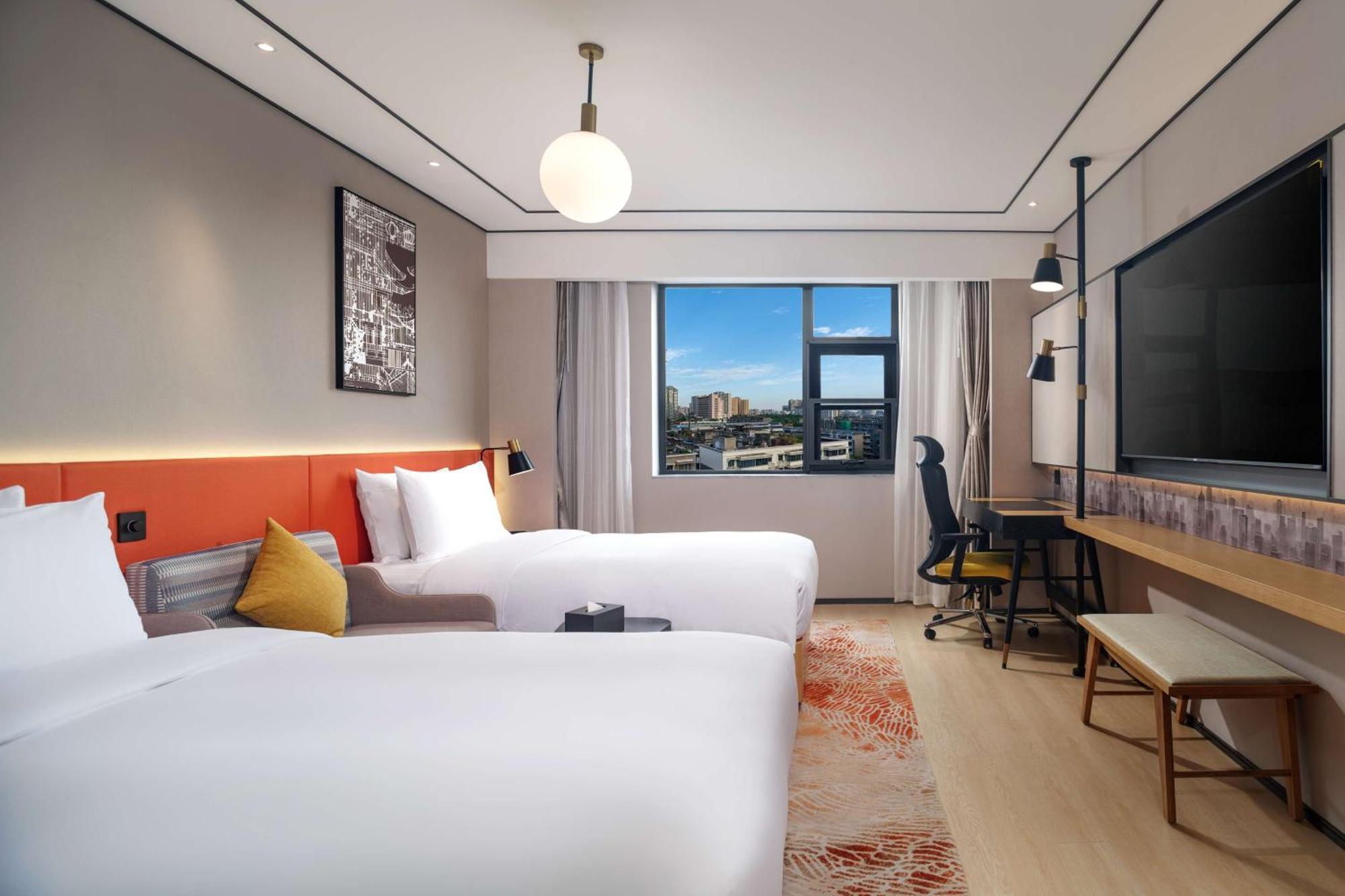 Hilton Garden Inn Chengdu Kuanzhai Alley Экстерьер фото