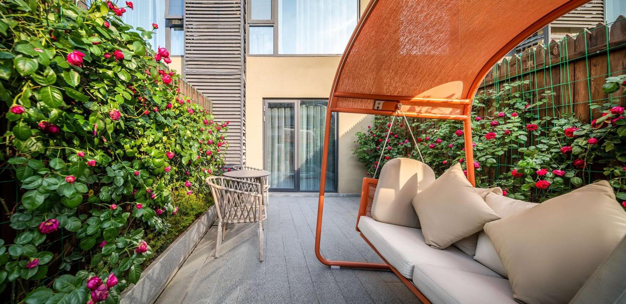 Hilton Garden Inn Chengdu Kuanzhai Alley Экстерьер фото