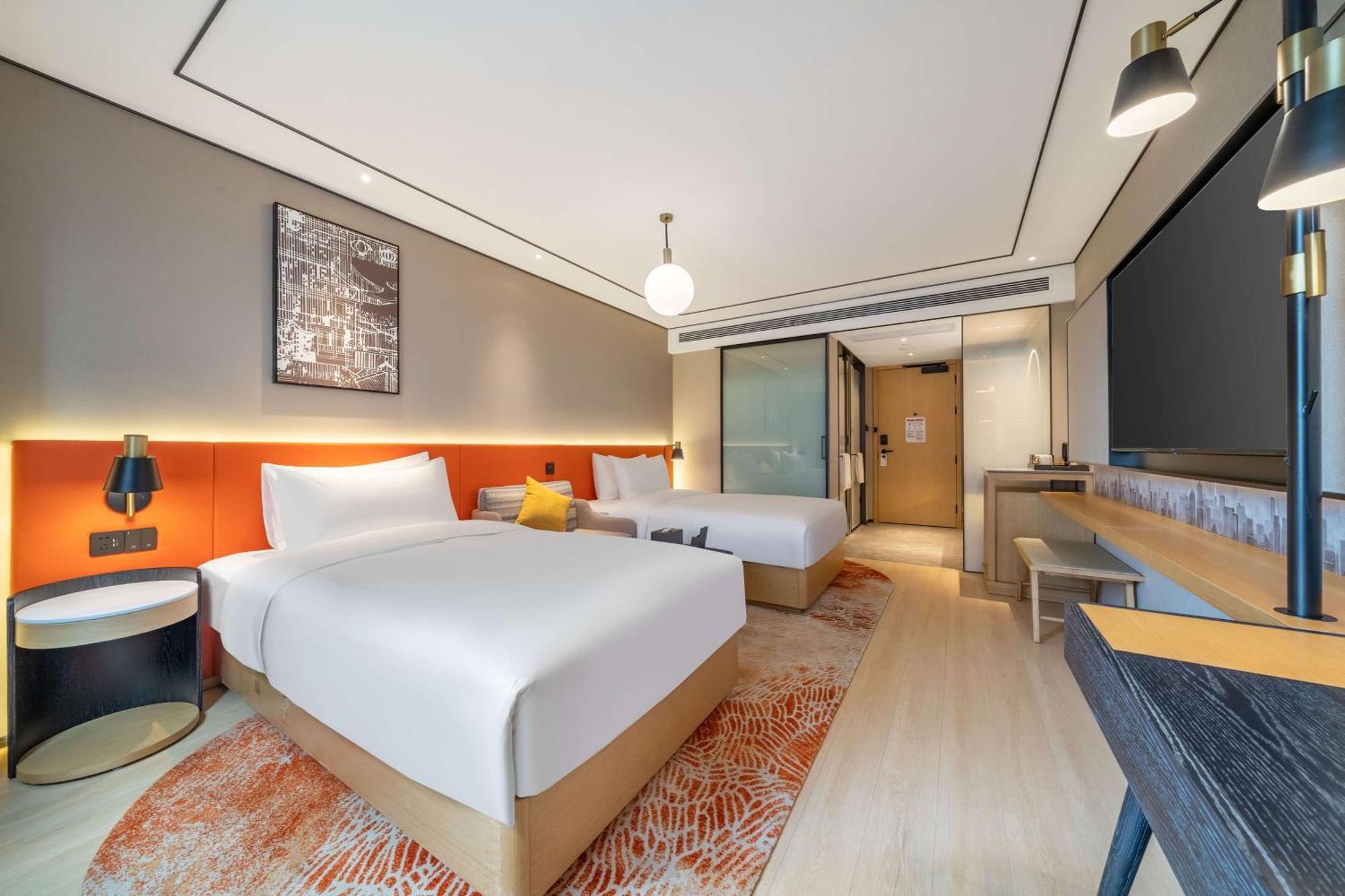 Hilton Garden Inn Chengdu Kuanzhai Alley Экстерьер фото