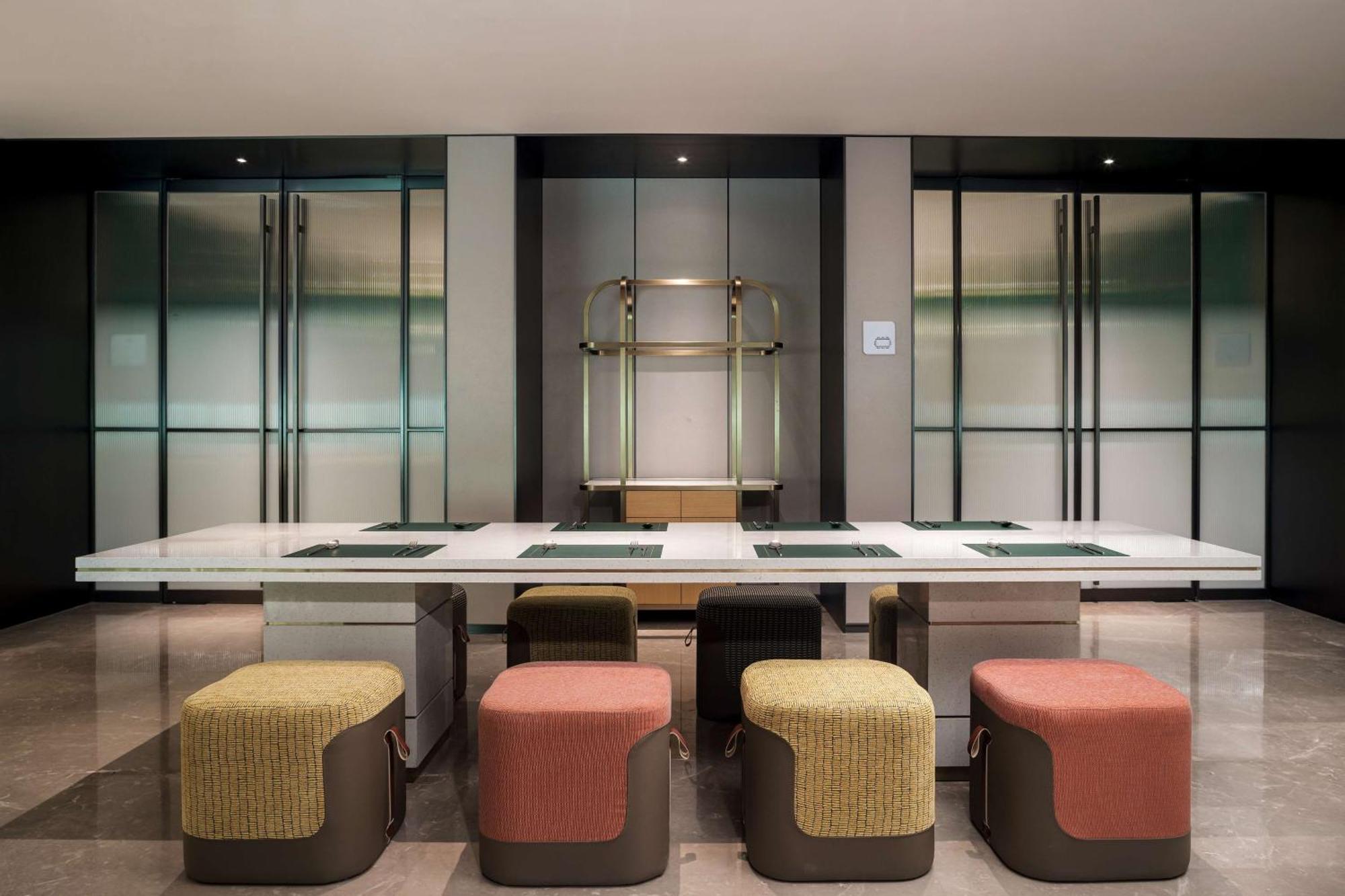 Hilton Garden Inn Chengdu Kuanzhai Alley Экстерьер фото