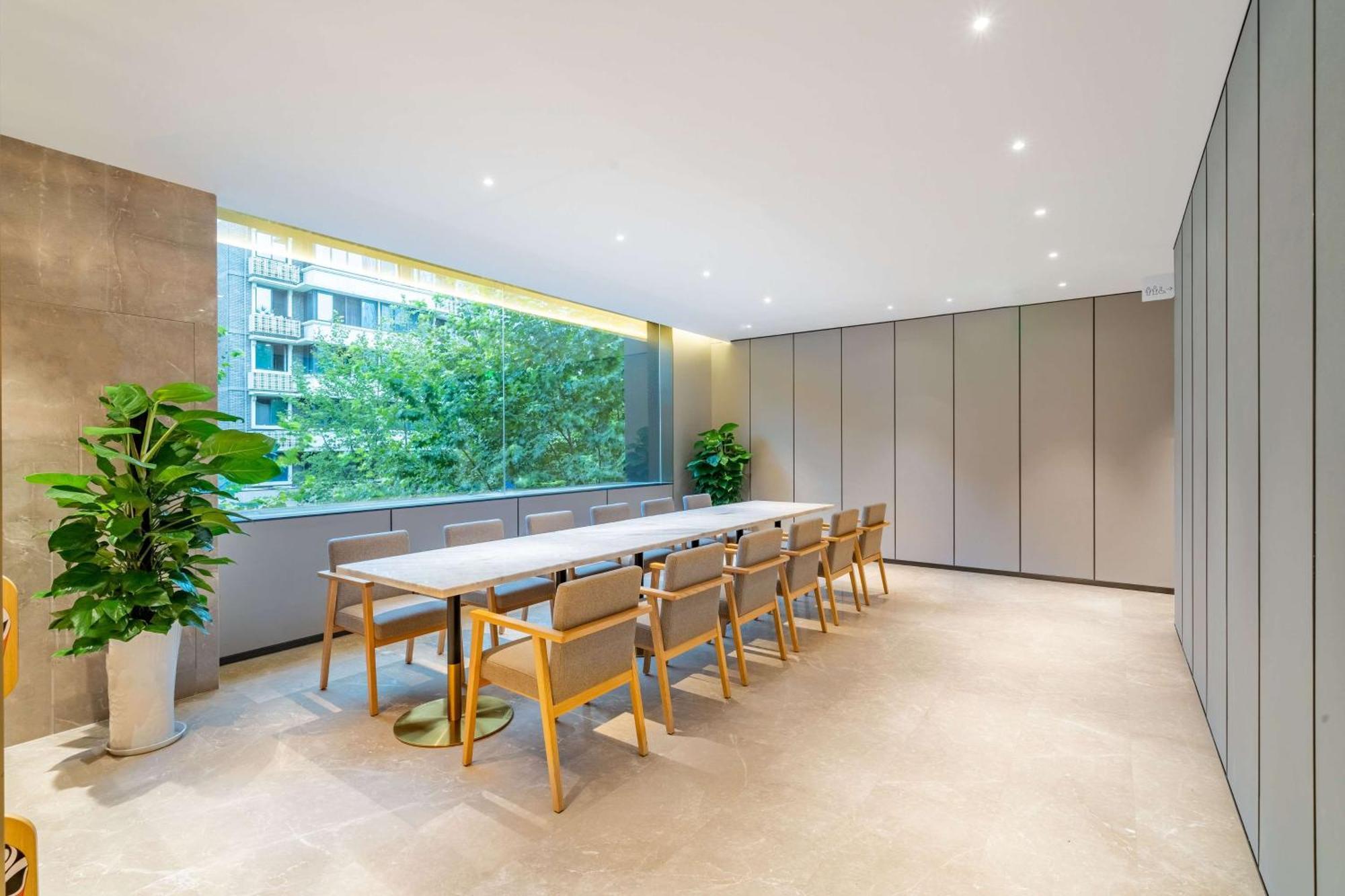 Hilton Garden Inn Chengdu Kuanzhai Alley Экстерьер фото