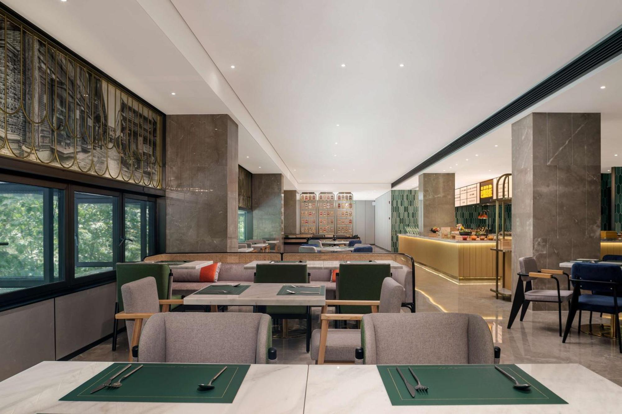 Hilton Garden Inn Chengdu Kuanzhai Alley Экстерьер фото